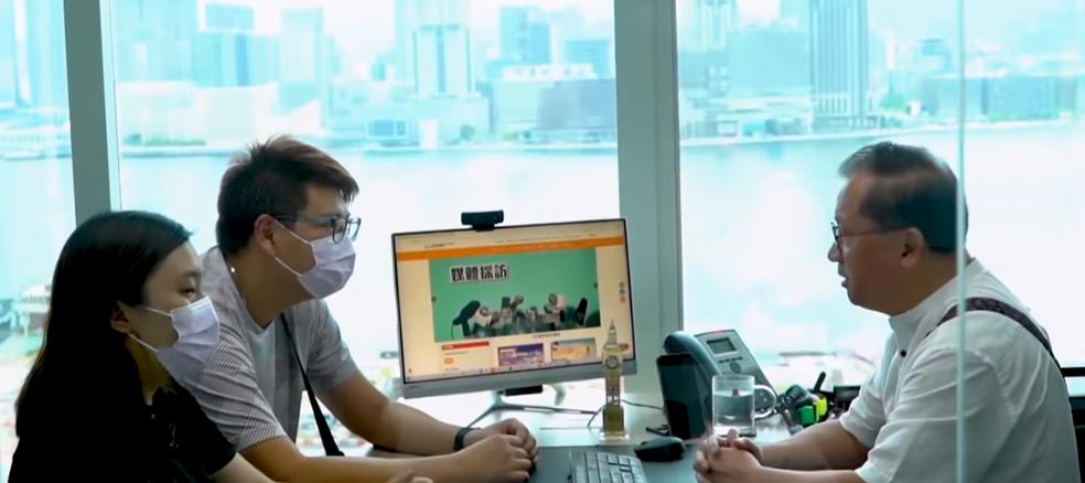 月入7万元港币夫妻移民香港,香港夫妻移居美国