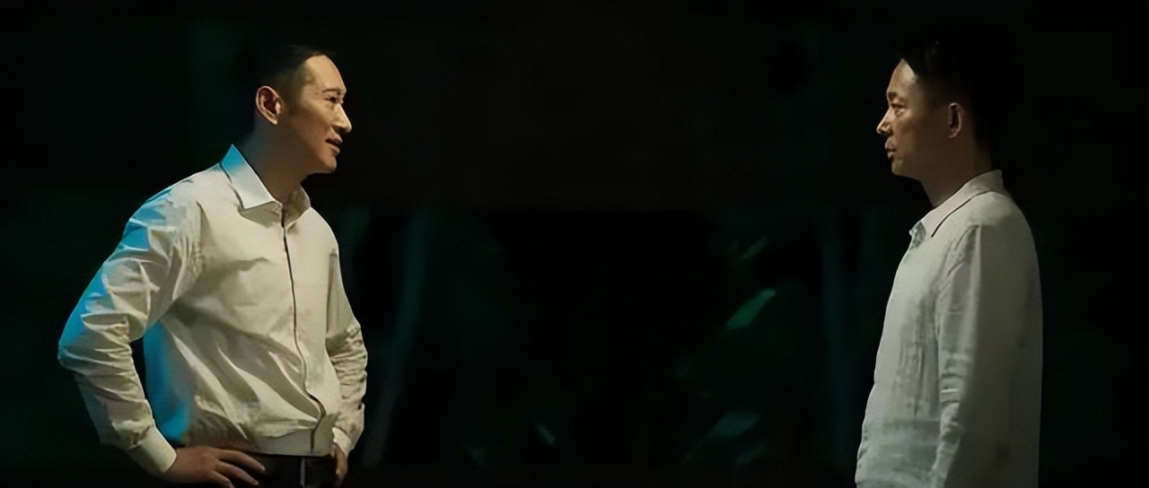 刘奕君和王劲松合作定律,刘奕君和王劲松演技比拼