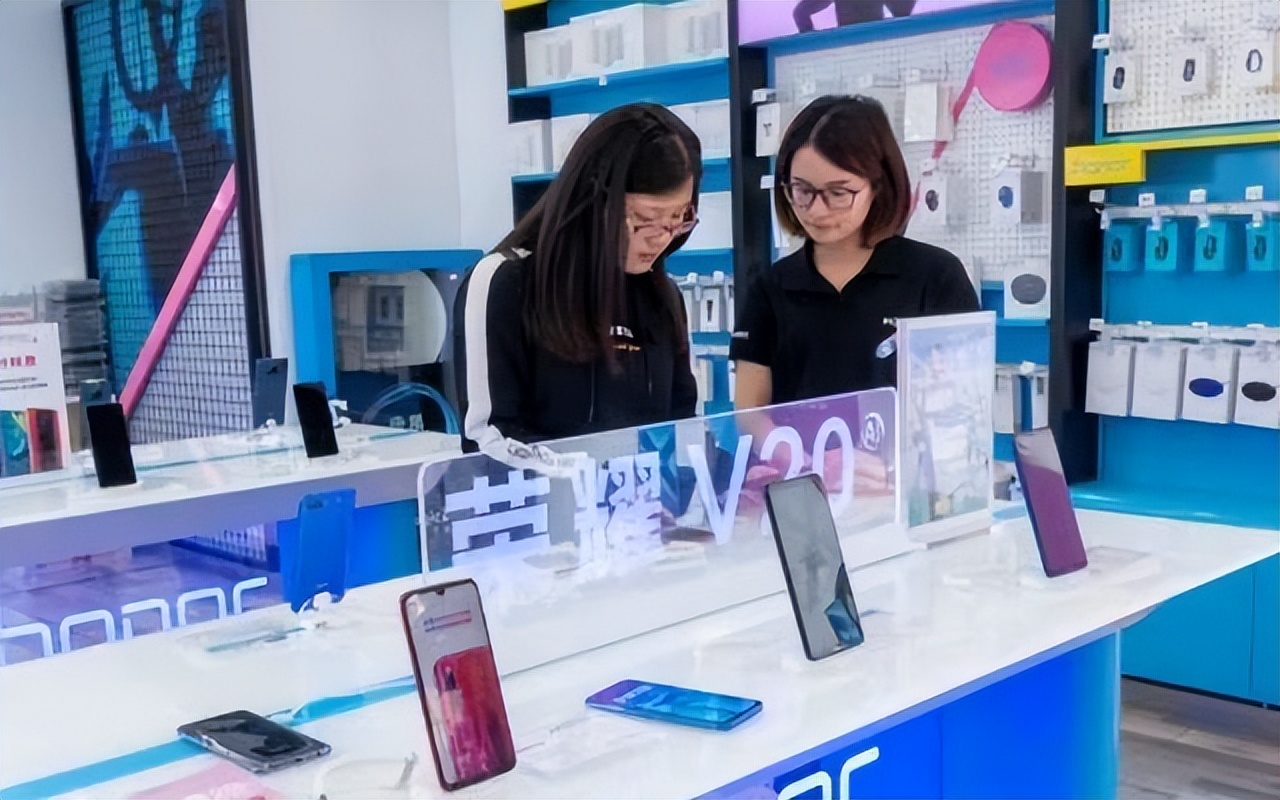 实体手机店倒闭的越来越多,为什么满大街都是手机专卖店
