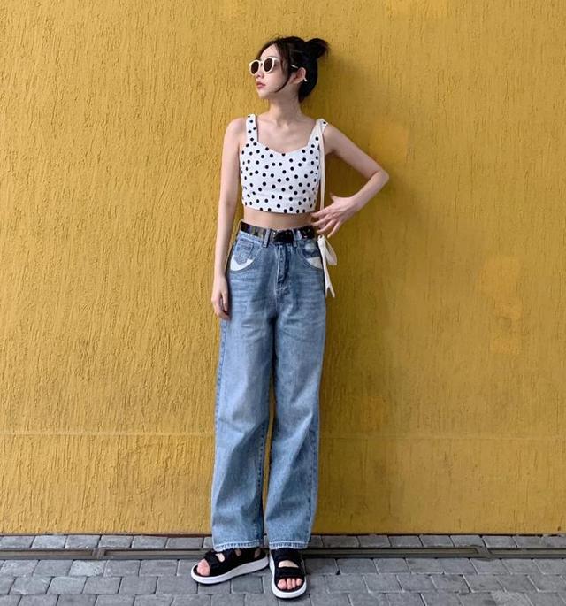 脚宽穿什么凉鞋好看,尖头凉鞋看着脚宽不好看怎么办