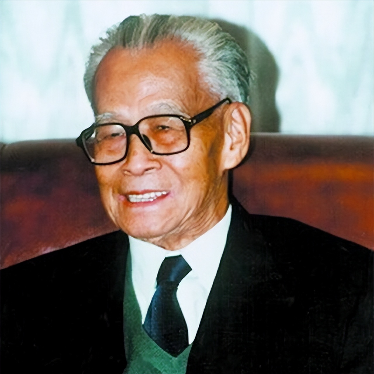 李宗仁得知，毛主席用12万美元买下他的假货后，为何连呼：识货