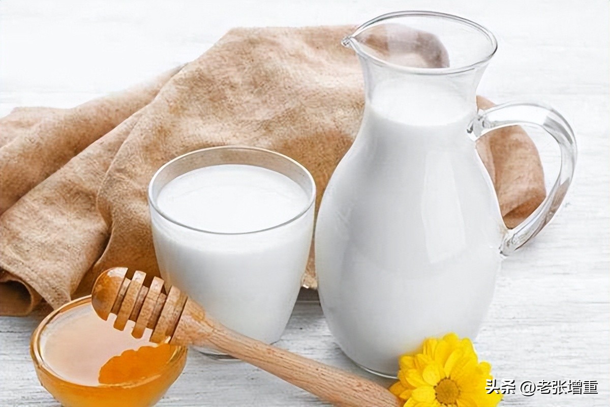 想长肌肉喝什么粉,增强力量是喝蛋白粉还是增肌粉