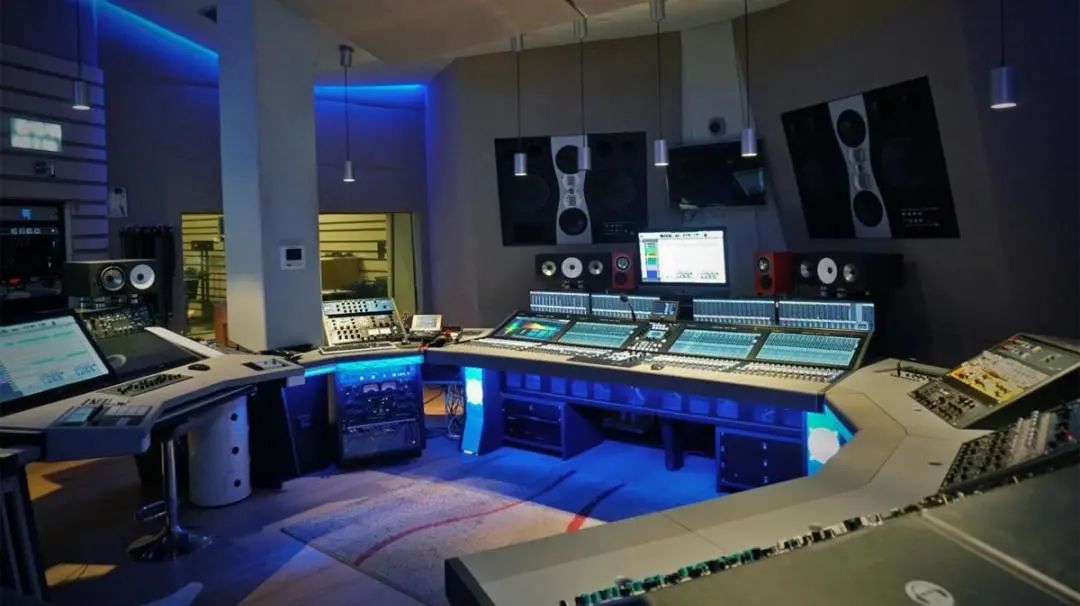 意大利的玻璃之家选择了SolidStateLogicSystemT和Network