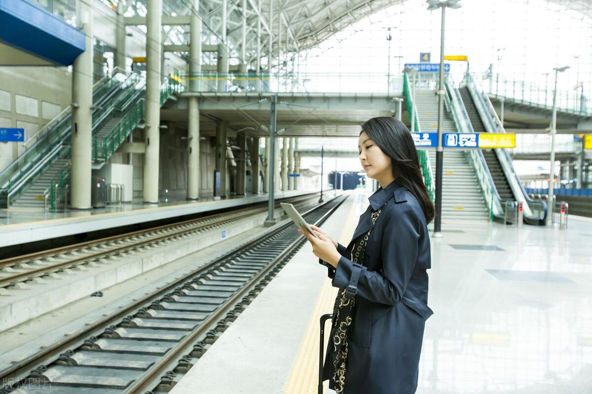 前部门聚餐请我吃饭原来不为念旧情，而是找我拼单来了