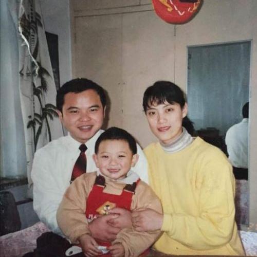 黄子韬不愧是内娱第一勇士,圈内扒爷爆料黄子韬