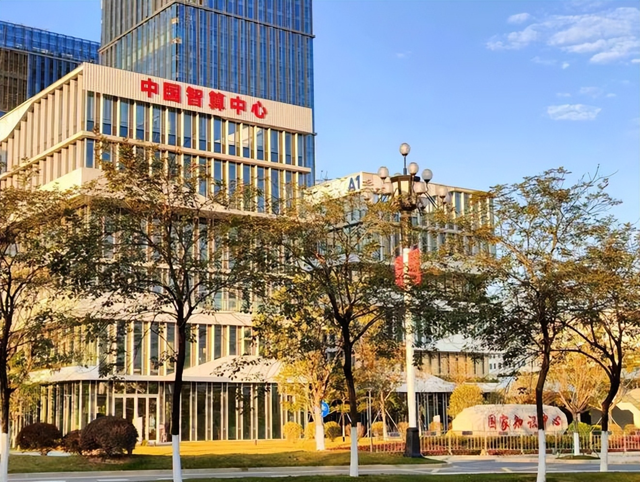 广州黄埔在建300米以上的高楼,广州黄埔488米地标还要建设吗