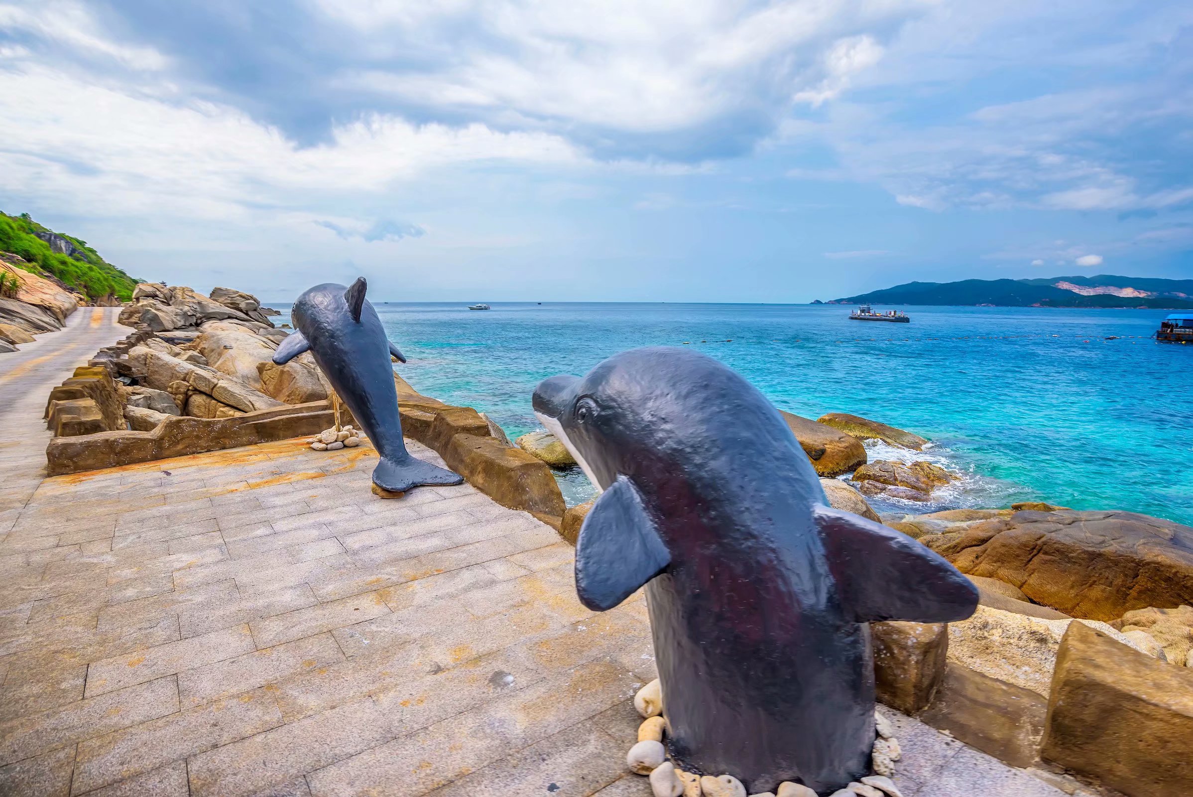泰国三亚旅游对比,三亚和泰国旅游选择哪里