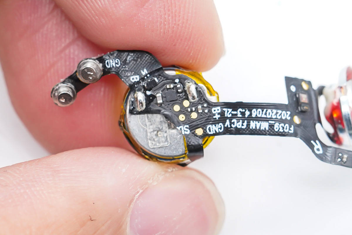 Hi-Res高解析音频认证，超长续航，FIILCCPro2真无线降噪耳机拆解