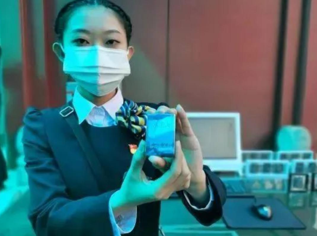 24岁美女在八宝山做火化师,每日焚烧60具尸体,亲人都嫌晦气