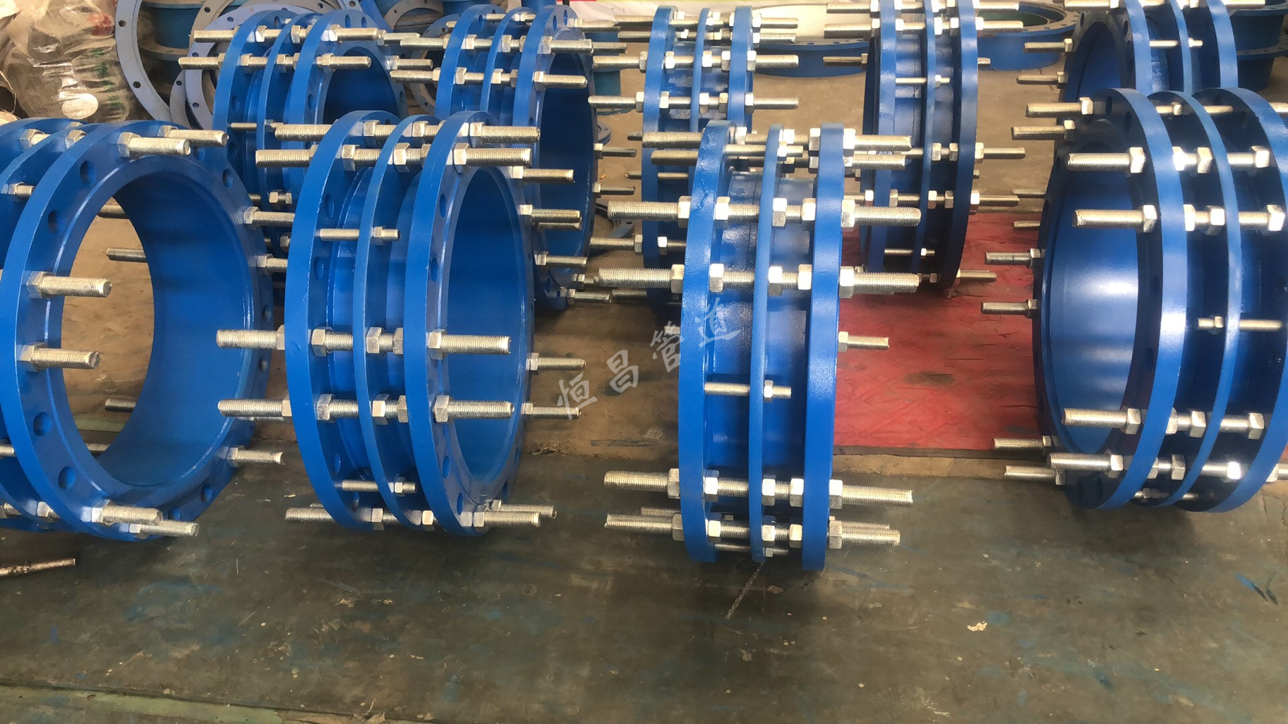 双法兰传力接头适用范围,双法兰传力接头的构成和安装