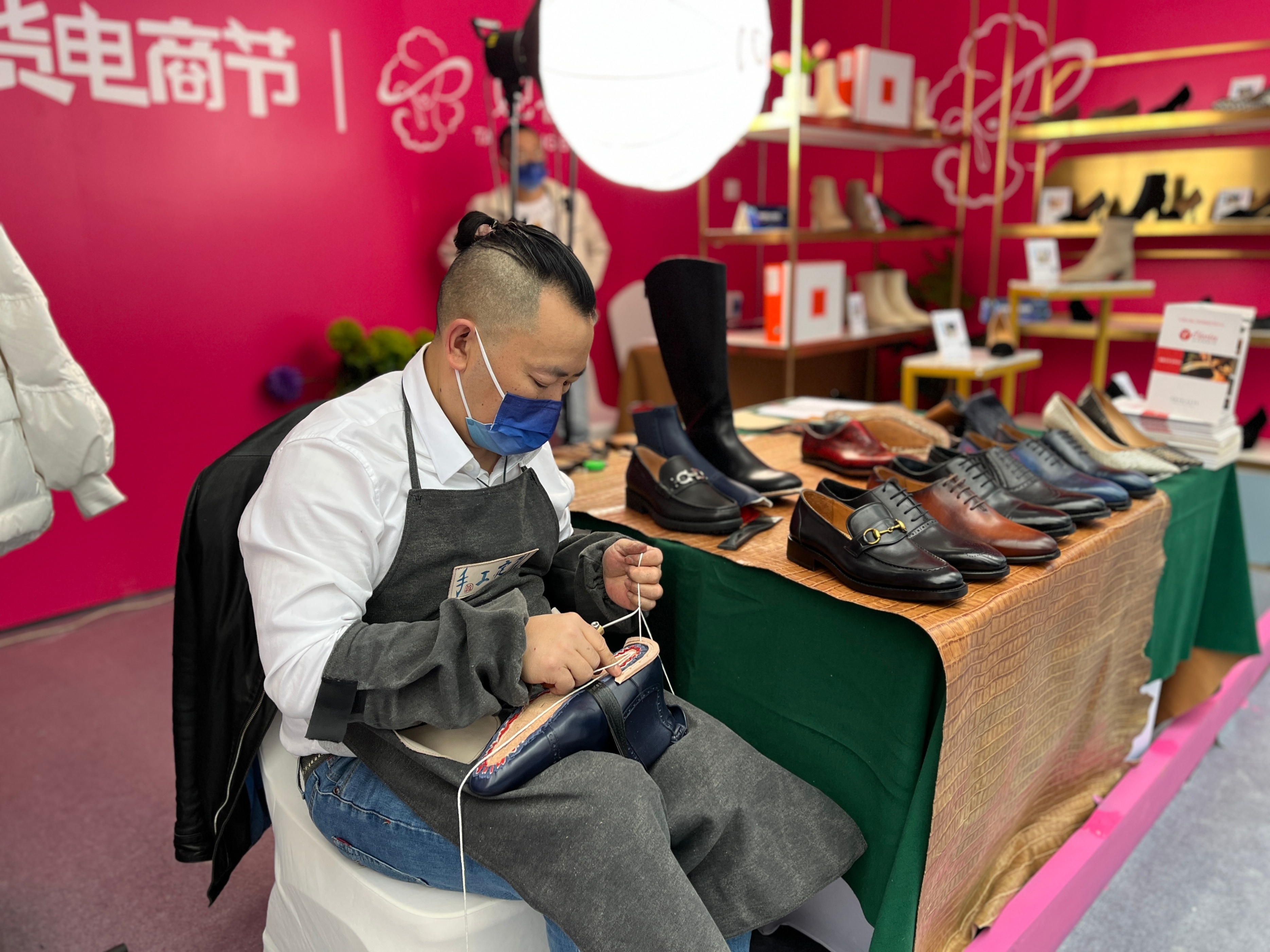 成都武侯区鞋子批发,成都武侯鞋子直销