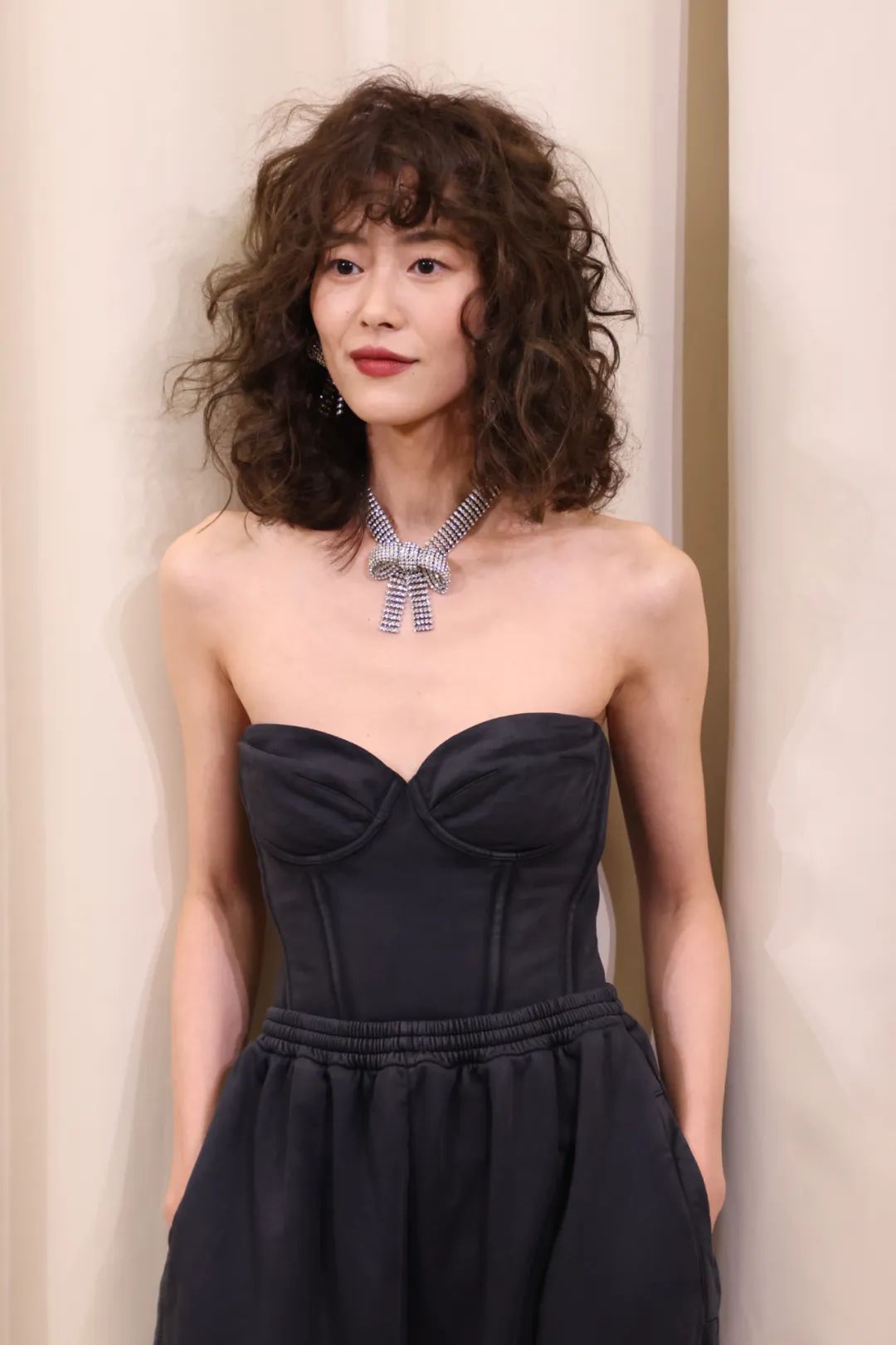 为什么穿5万元的杨幂同款,杨幂同款非得杨幂穿过吗