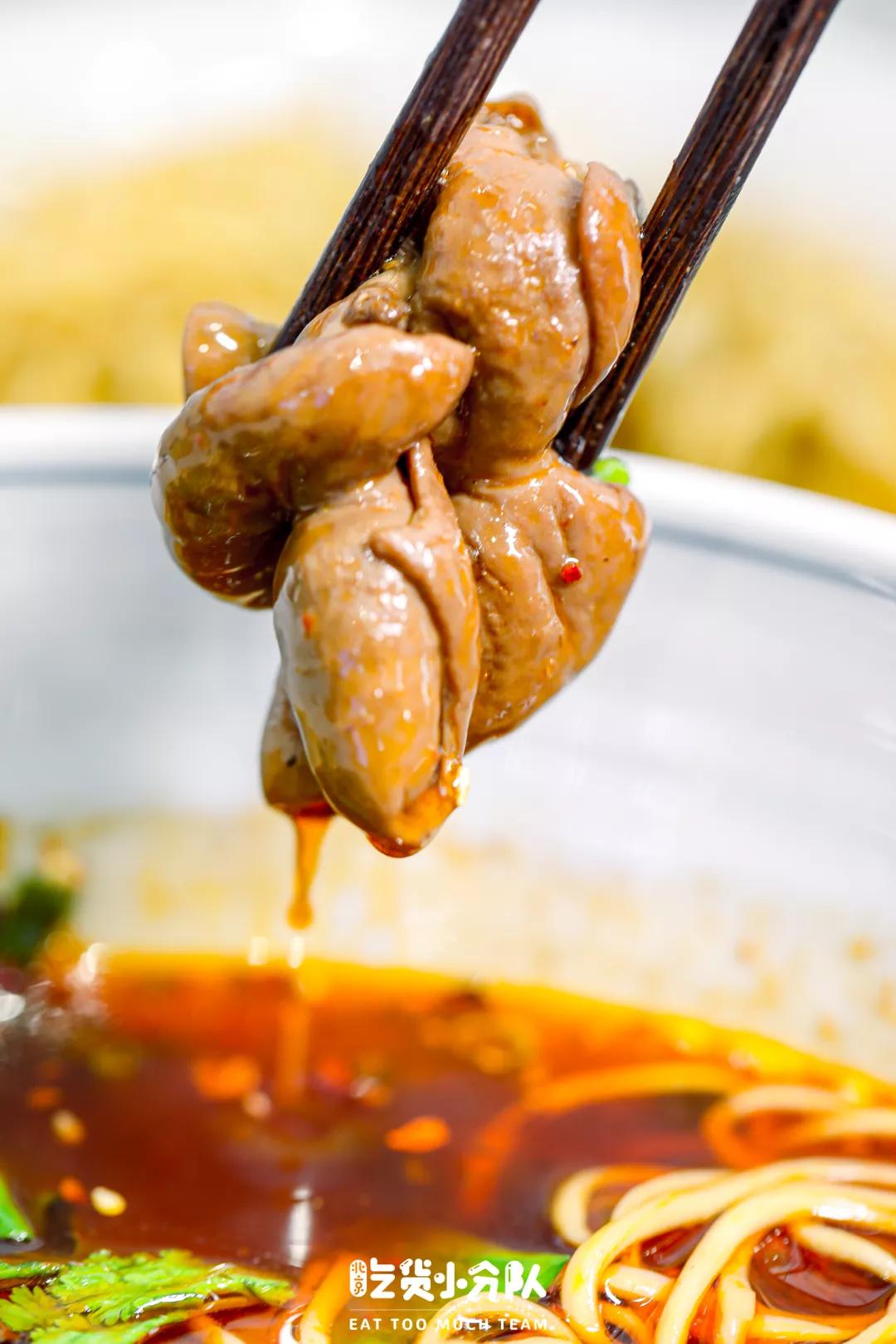 海口青年路美食街推荐,成都青年路美食街叫什么