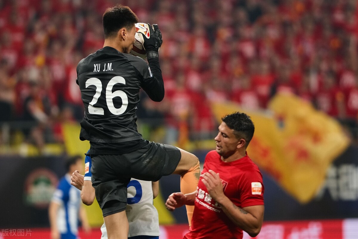 中超0-3黑马,0-2中超领头羊被淘汰出局