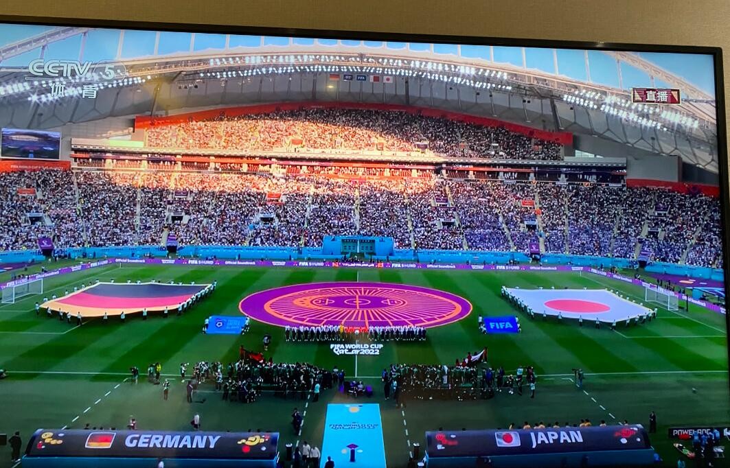 世界杯对局爆冷频出！小新520投影仪让你“瞬移到球场”