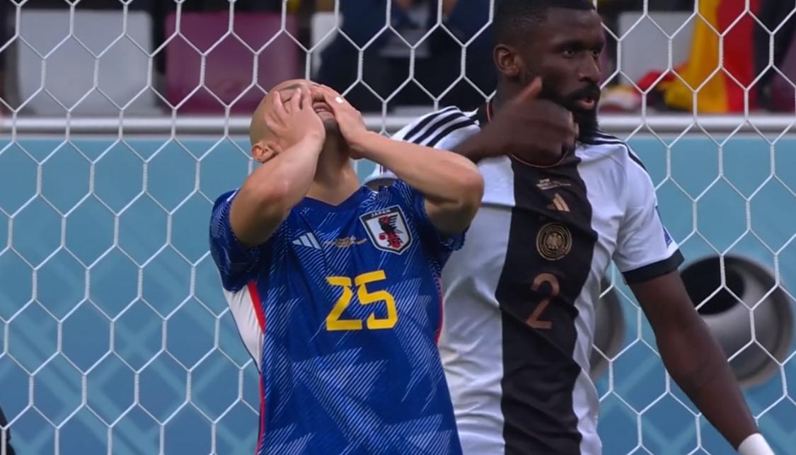 世界杯德国vs日本爆冷图片,德国队1-2不敌日本队相关精彩图片