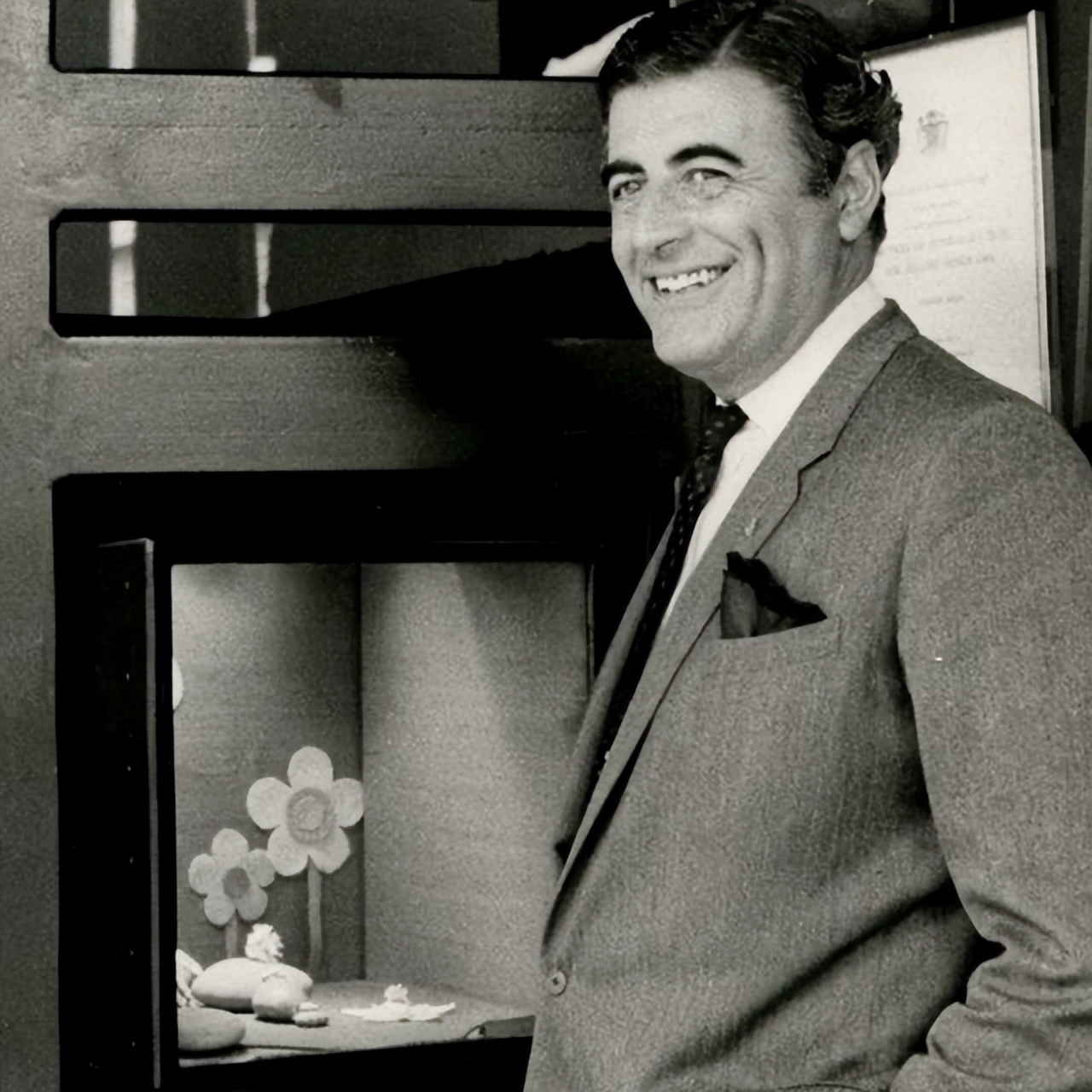 不懂珠宝的“小白”AndrewGrima竟获无数大奖、俘获英女王的心,还被称为“现代珠宝之父”?