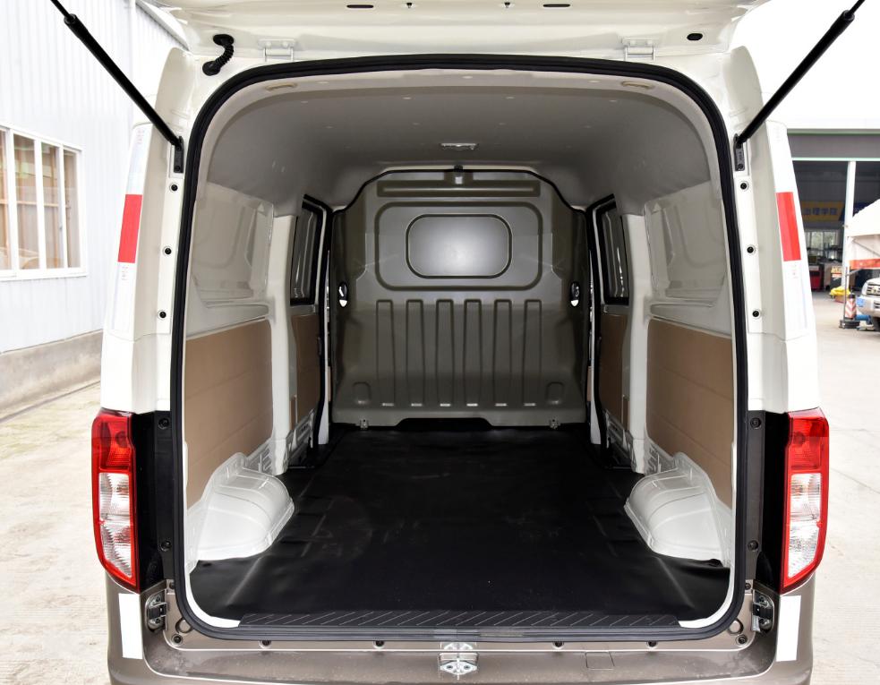 长安跨越星v5新能源7座客车多少钱,长安跨越星v5货运版面包车