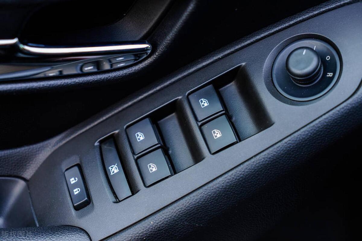 车玻璃升降有时能升降有时失灵,汽车玻璃升降只能主驾驶控制