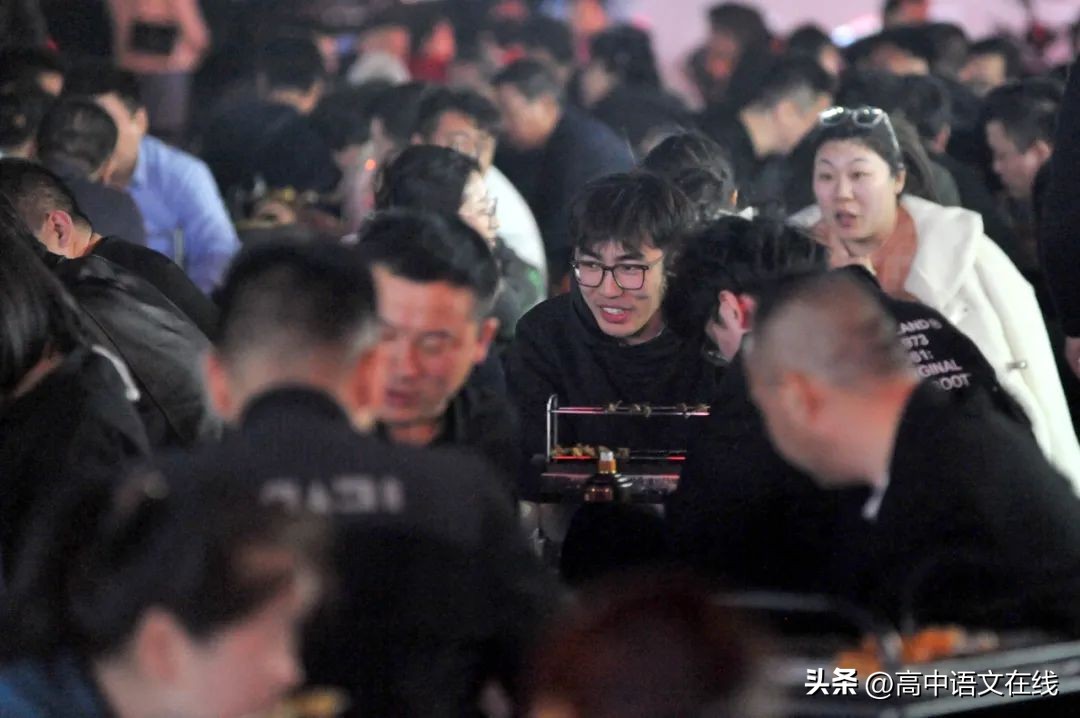 2023“淄博烧烤爆火”最佳素材：角度、标题、解读、金句、时评