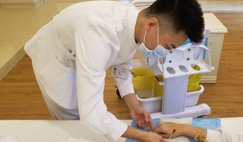 男生学护理到底好不好,男生学护理有什么优势