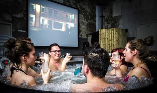 巴西热带雨林原始部落,巴西的奇葩习俗