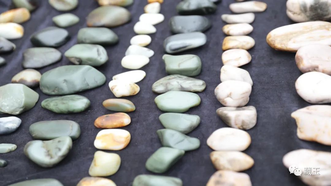 和田玉中的帝王玉青玉的逆袭,和田玉的青色有多少种