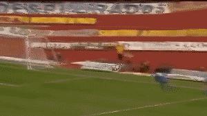 c罗梅西贝利马拉多纳哪个更强,梅西和马拉多纳技术对比