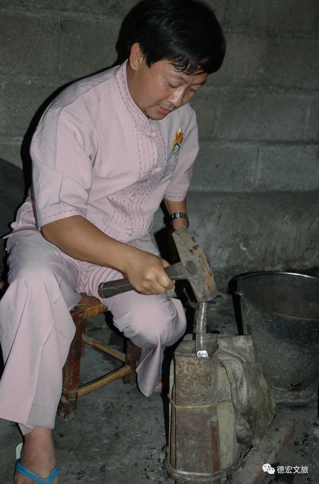 版纳傣族银饰制作方法,德宏银器制作视频大全
