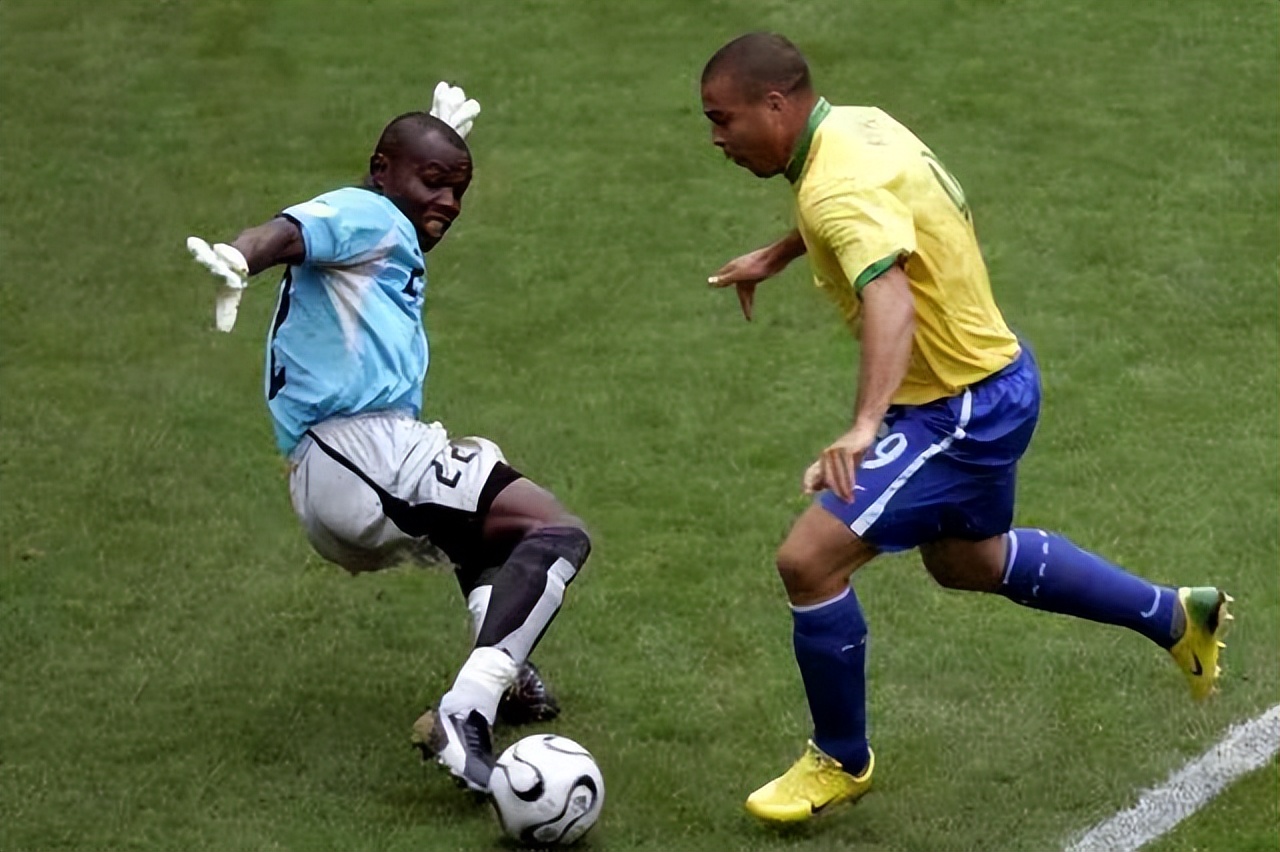 马拉多纳十大经典瞬间,巴乔马拉多纳多年后相聚看完泪目