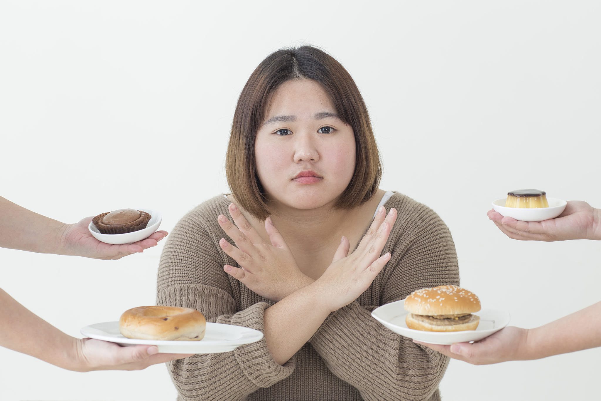 为什么喝水容易减肥,喝水会发胖吗不喝水能减肥