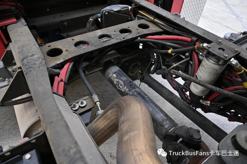 这就是美国“高级”消防车？详解豪士科FRGP4城市高供主战消防车