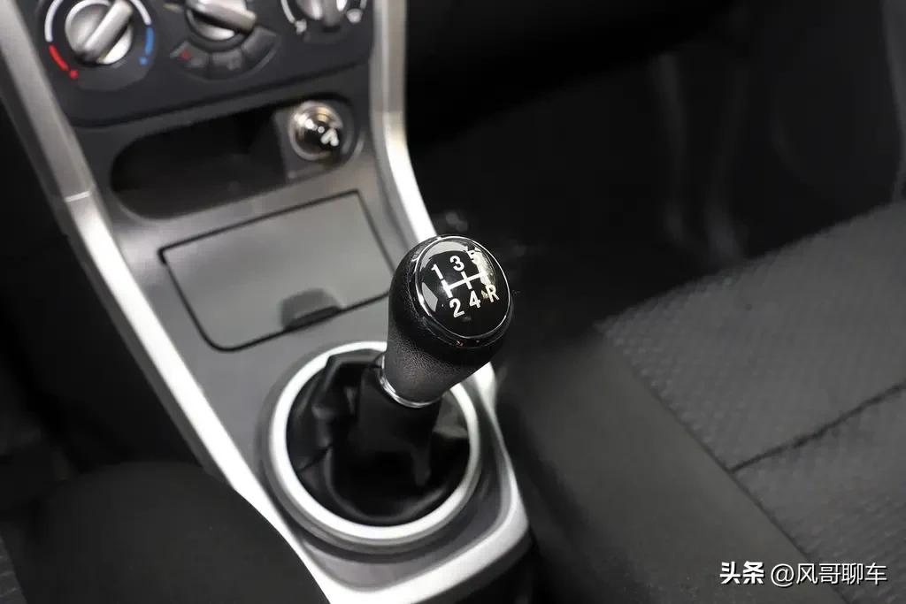 北斗星2023款手动挡落地多少钱,昌河铃木北斗星2023款价格