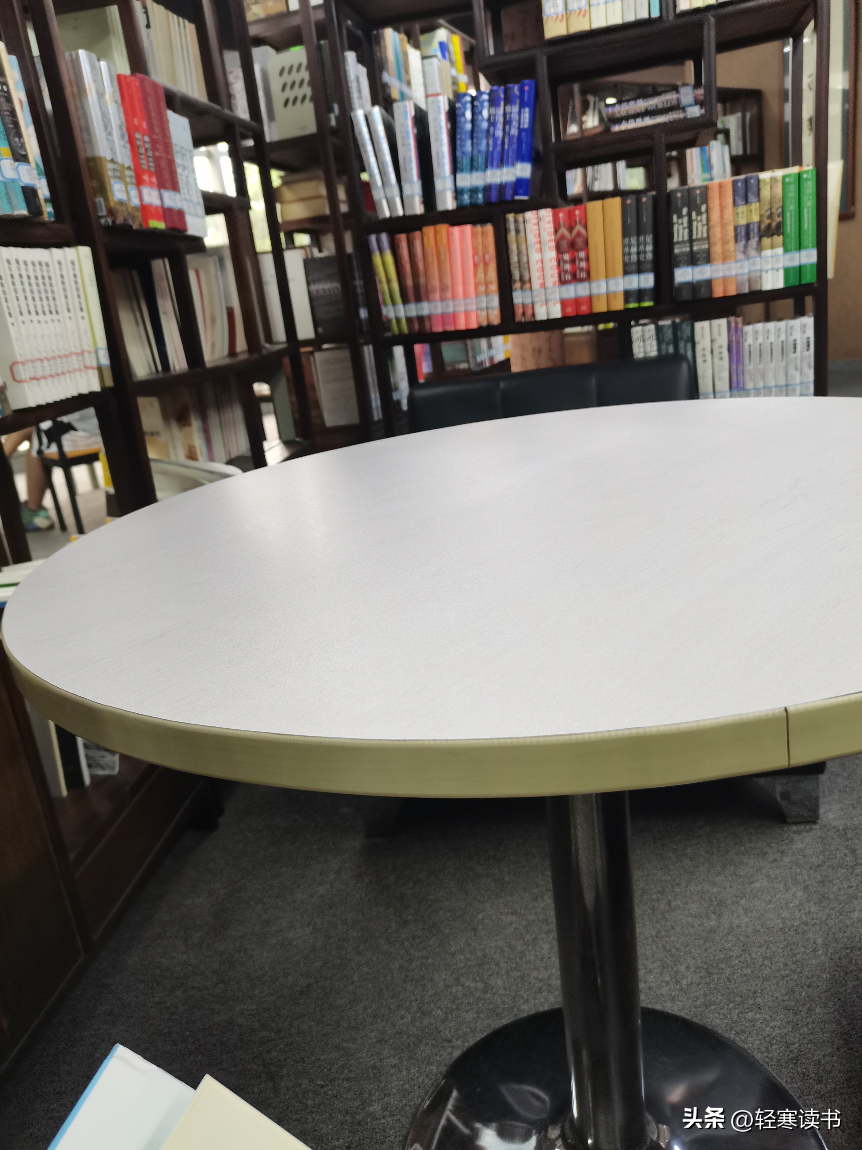 腰椎横突骨折多久可以下床大小便,腰椎骨折需休息多少天