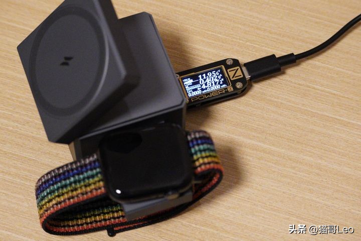 安克磁吸充电宝对比苹果外接电池,苹果安克磁吸无线充电宝