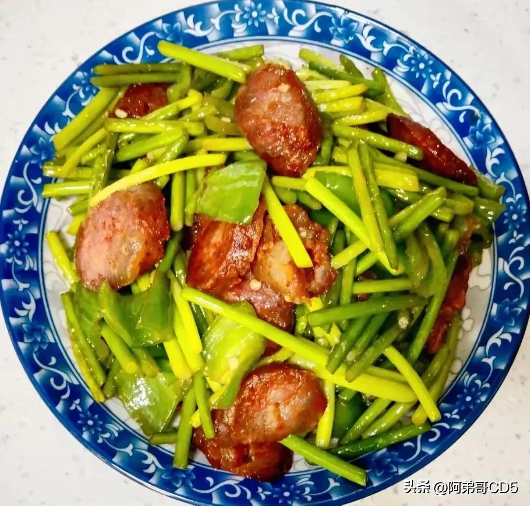 挑战365道不重样家常菜香菜拌牛肉,家常菜100道简单炒菜不重样9宫格