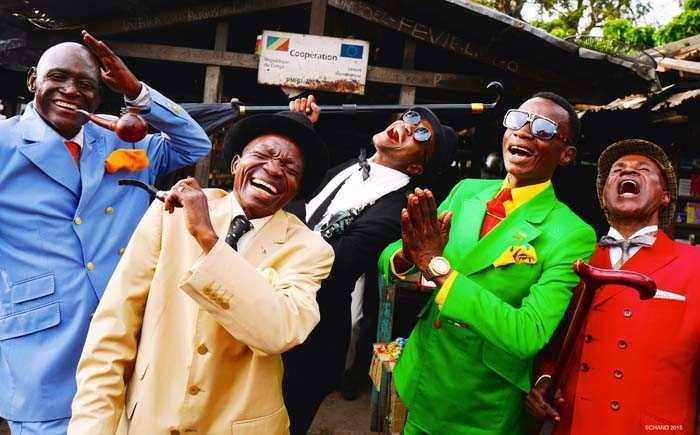 非洲贫民窟高质量的男性！收入3千全身名牌，老婆孩子却饿肚子