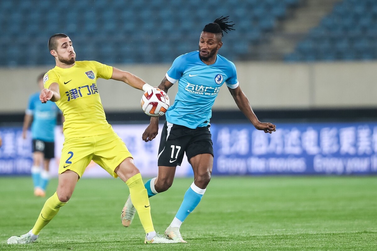 南征北战第二集,韩鹏飞最霸气的一段