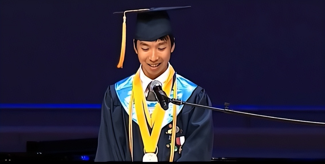 耶鲁华裔学生获赔3500万美元赔偿,华裔耶鲁高材生撞花坛