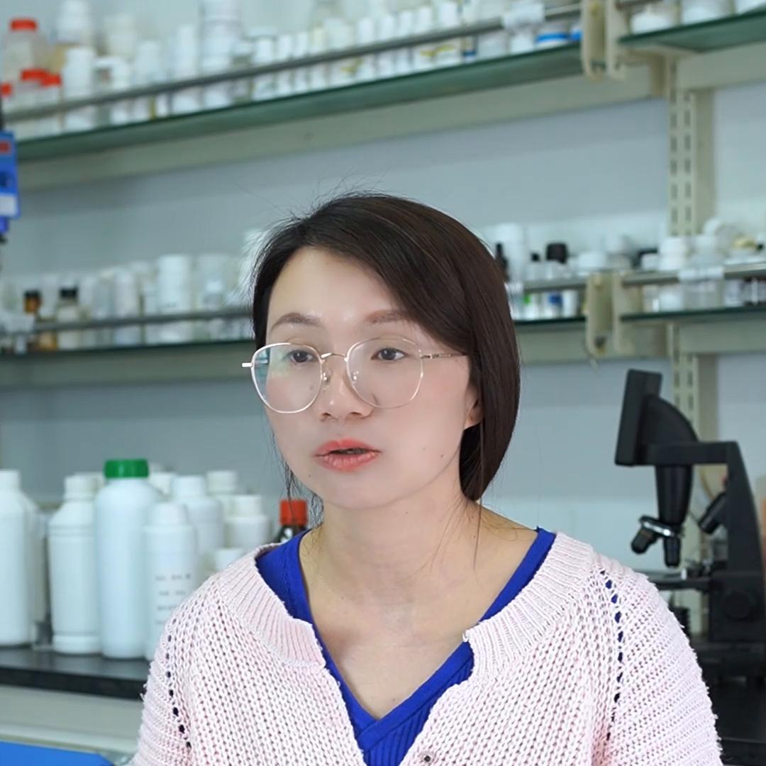 婴儿脸上长小痤疮怎么回事,婴儿脸上长疮怎么处理