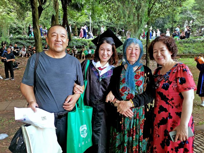 武汉华科大学毕业典礼讲话,武大华科举行毕业典礼