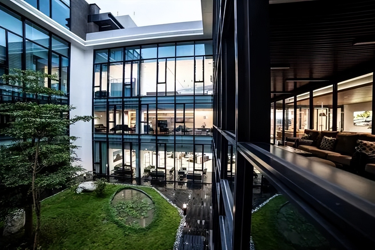 在大陆开电车真的幸福！中国台湾车主分享油车换宝马iX3的感受