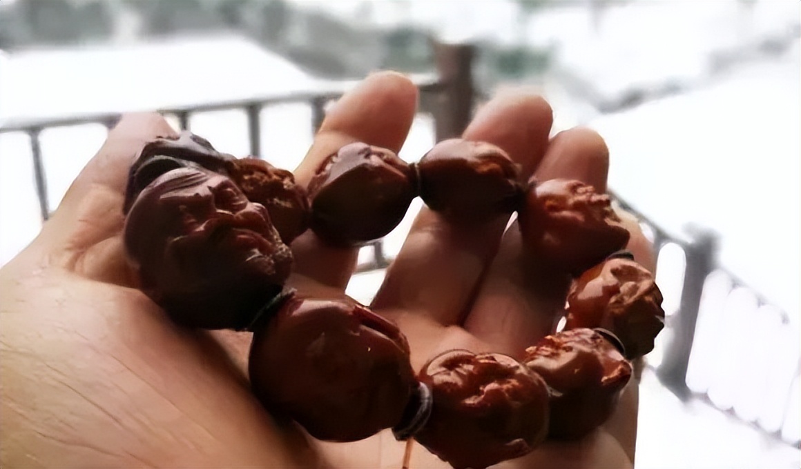 盘玩出来最好看的几种手串,文玩手串快速包浆上色