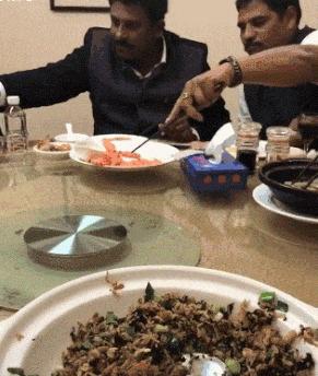 生物老师是女的,生物老师是个女的