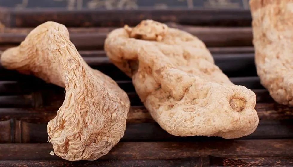 老中医一招治耳鸣,既治耳鸣又治腰疼的中药