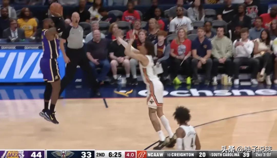 詹姆斯错失3分湖人惨遭绝杀,湖人附加赛詹姆斯