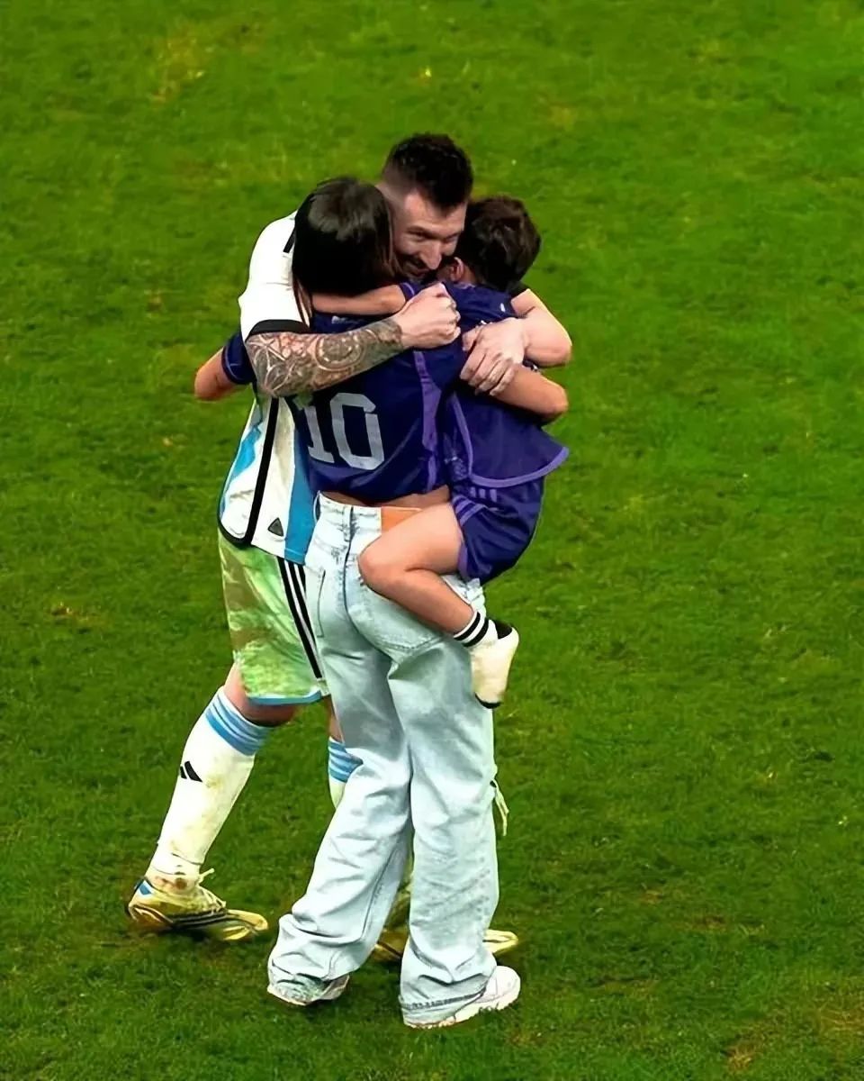 阿根廷夺冠梅西创造纪录,阿根廷夺冠梅西加冕