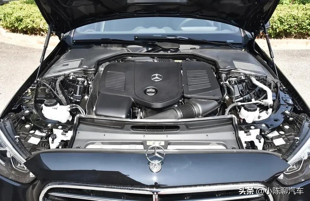 2021款奔驰c级200l时尚运动版试驾,全新奔驰c级上市全系1.5t轻混