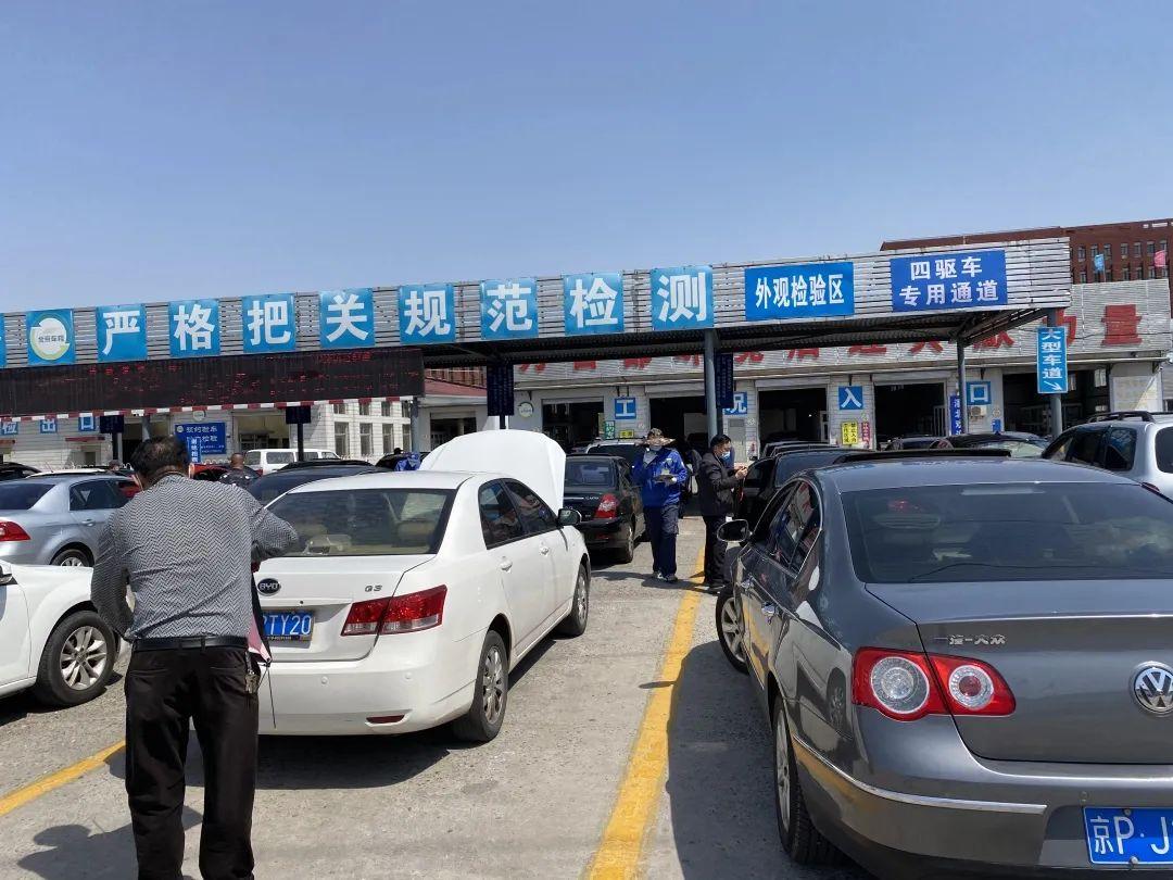 车辆不年审上路会怎么处罚,车辆不年审违章不处理最后会怎样