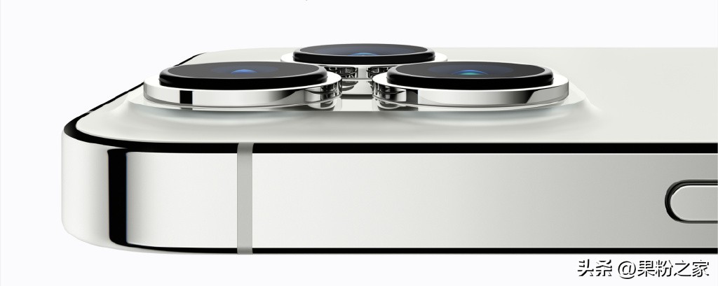 iphone15pro真机曝光索尼充电器,iphone15采用新一代索尼传感器